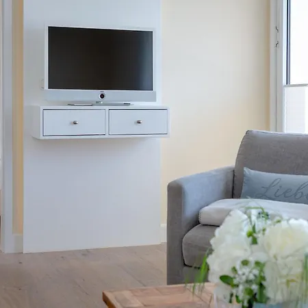 Sola Bona West 41 Apartment